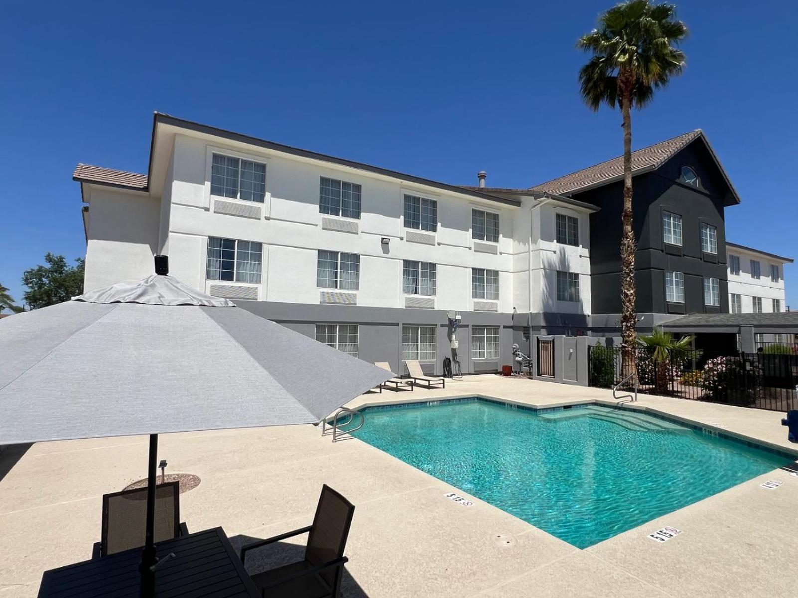 Garner Hotel By Ihg Phoenix - Surprise Exterior foto
